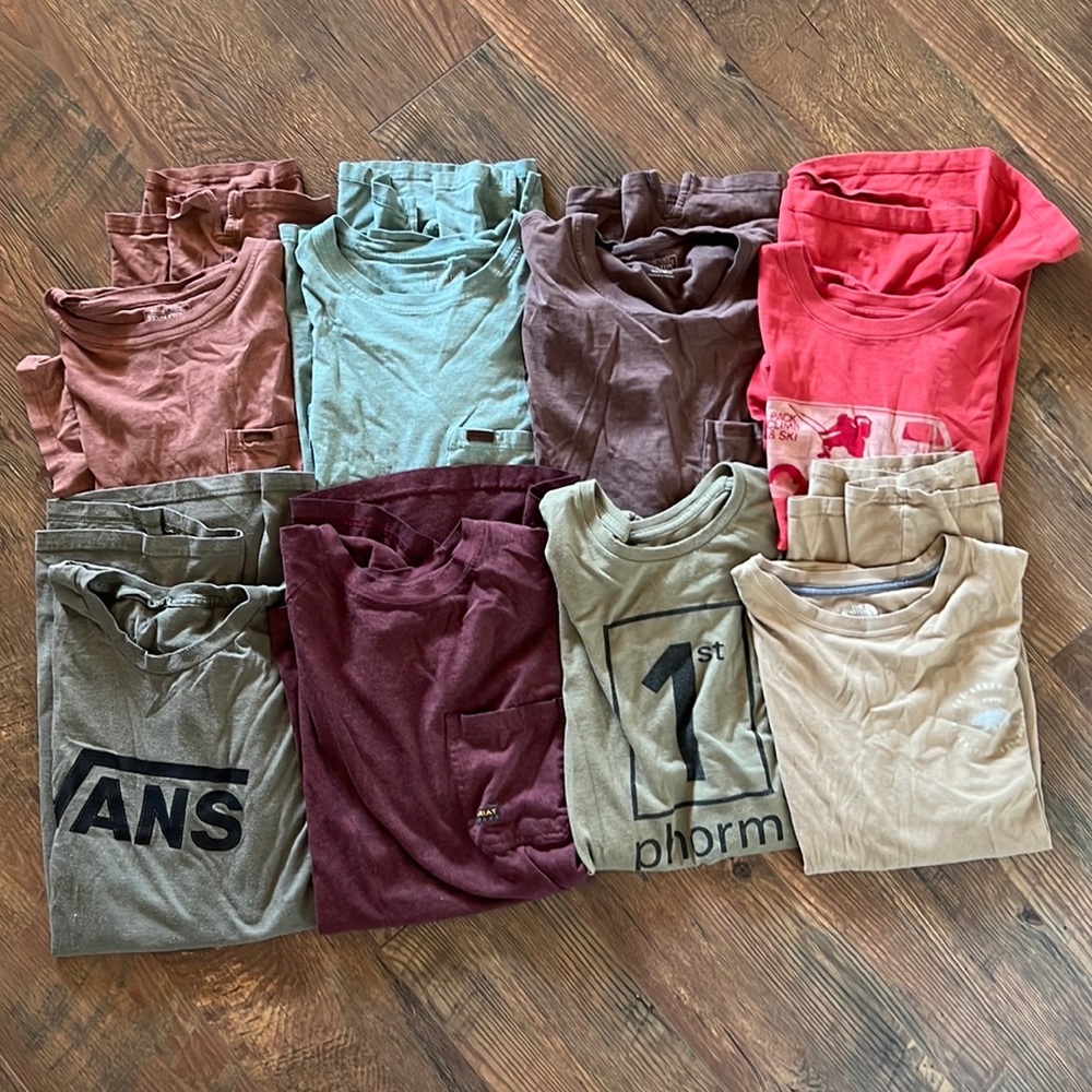 Lot of Mens Size Large Tee Shirts Pendleton, Vans, Northface
